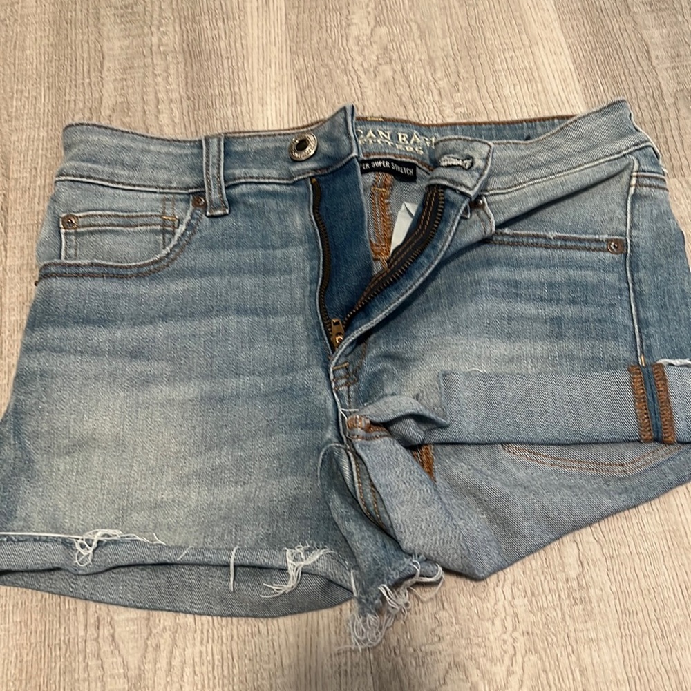 NWOT AE shorts